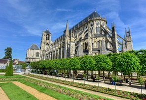 http://www.bourges-cathedrale.fr